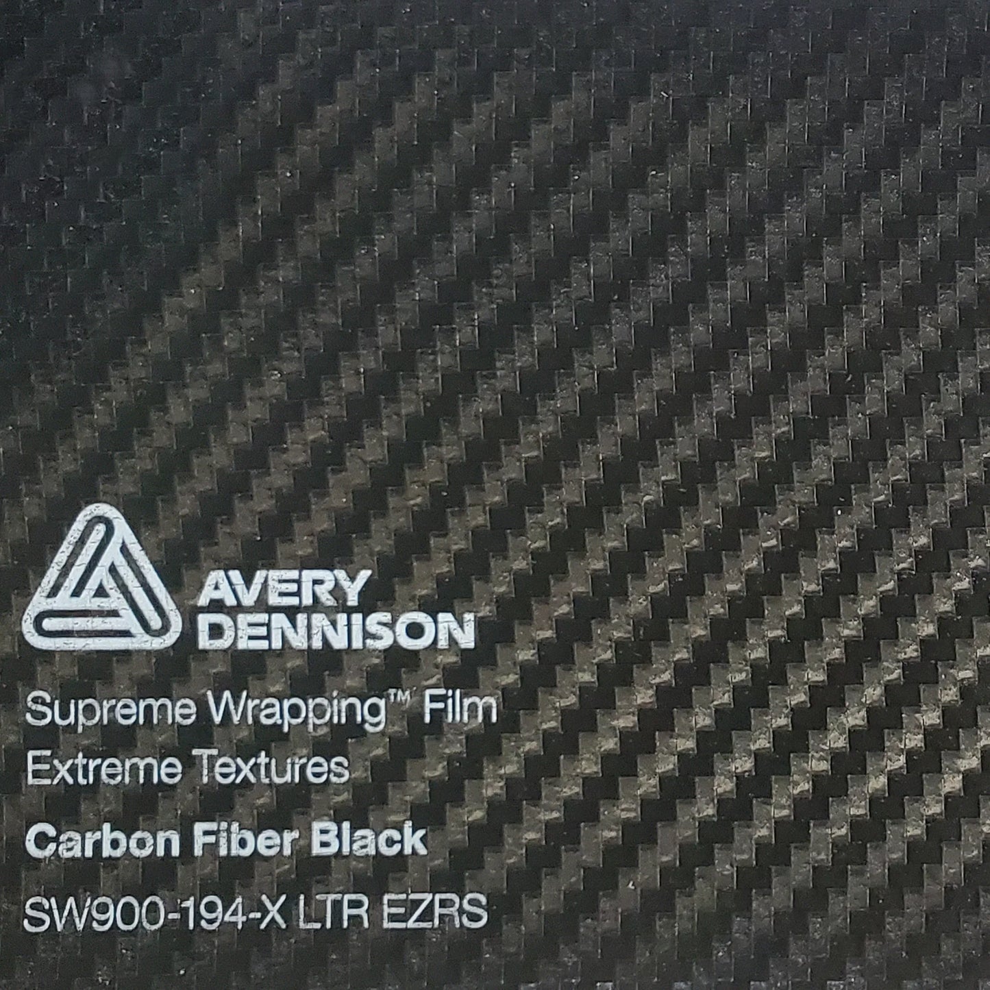 Vinil Wrap Fibra de Carbon Negra SW900-194-X Avery Dennison
